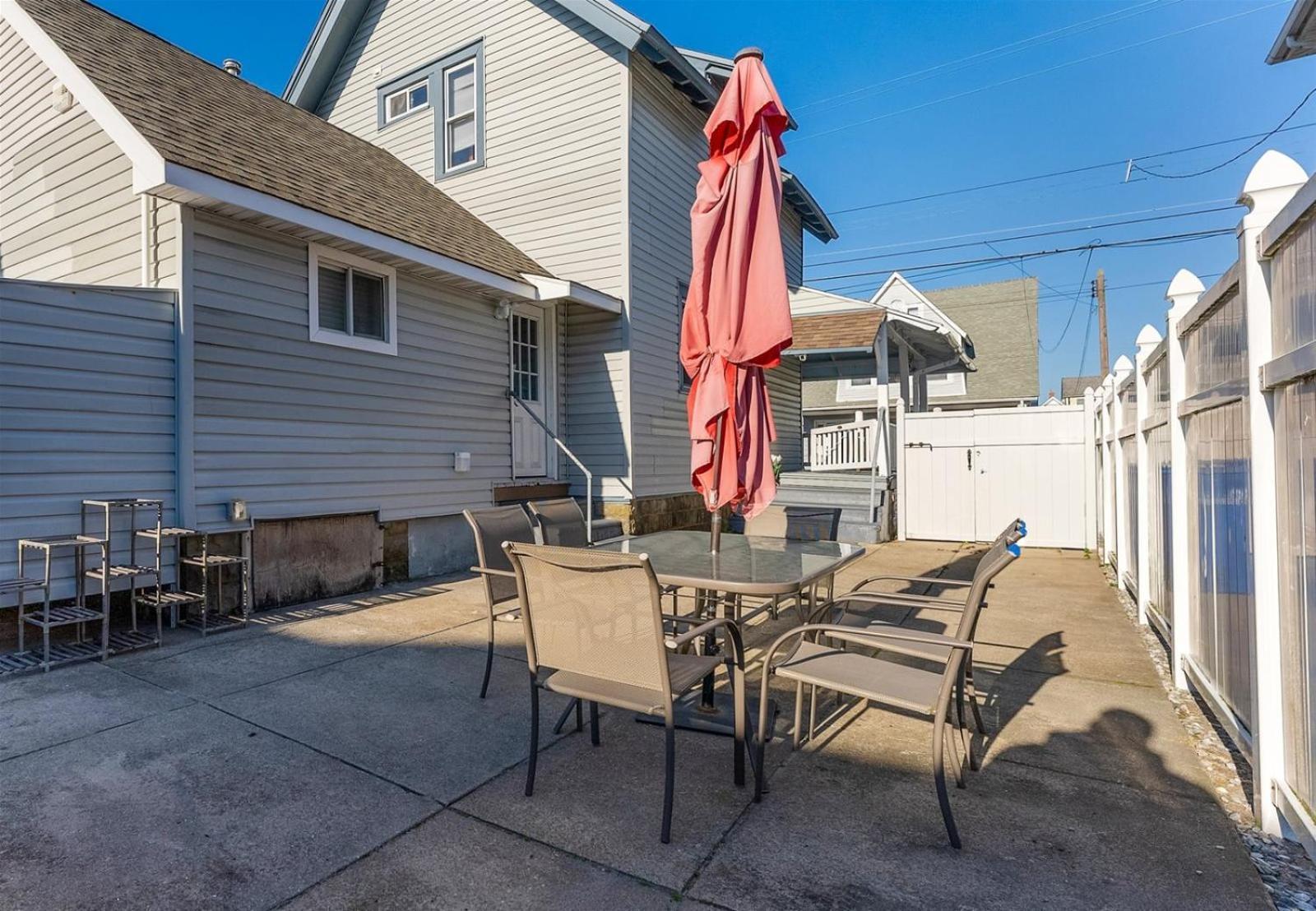 Сasa de vacaciones 232 W Pine Ave 2 Beds, 1 Bath